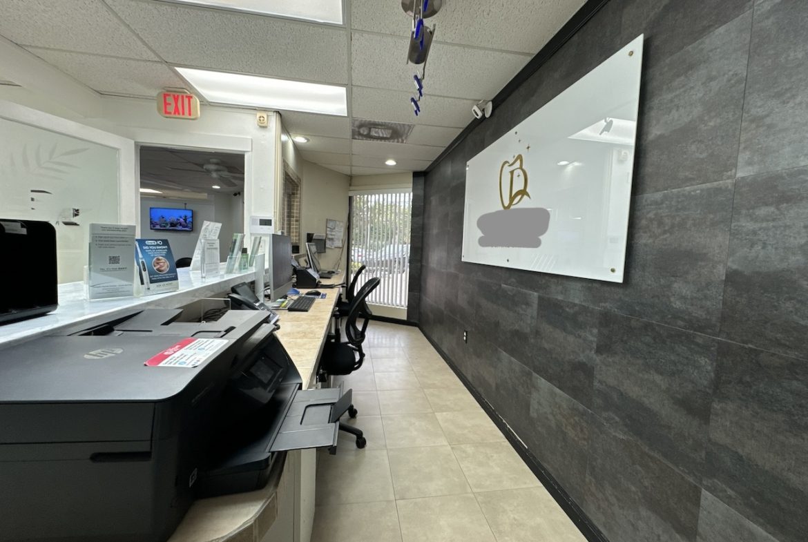 Coral Springs 7 Chairs Dental Practice for sale reception