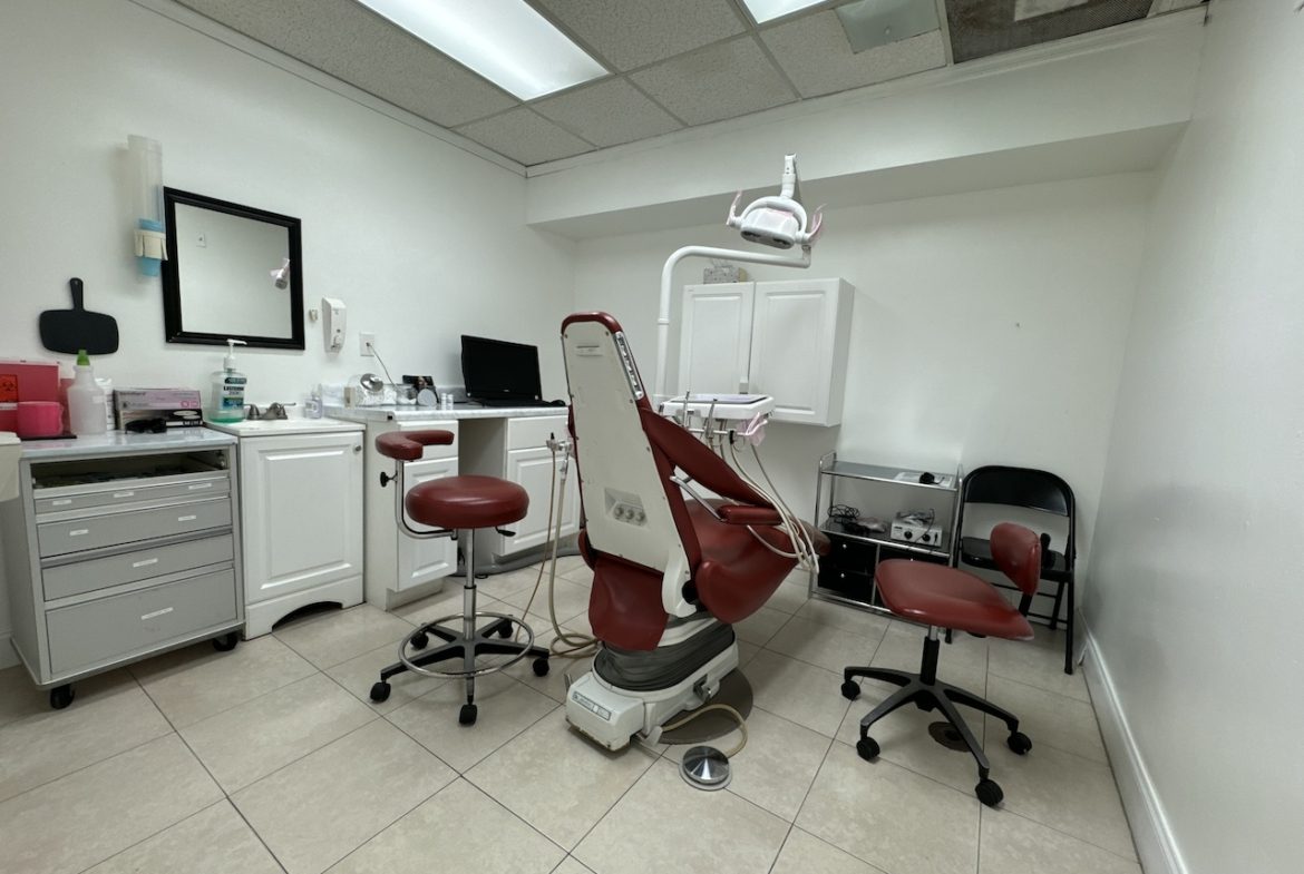 Coral Springs 7 Chairs Dental Practice for sale